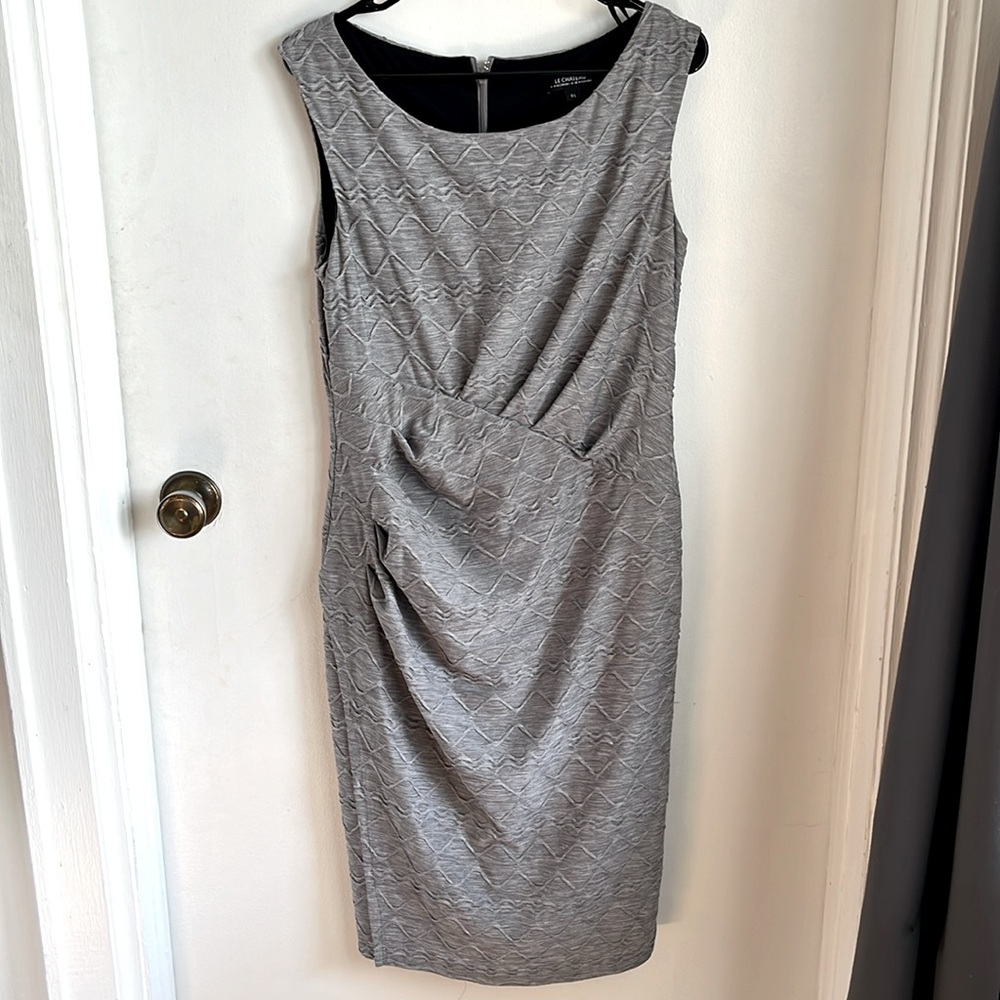 From Le Chateau stylish grey embossed shift midi dress size L.